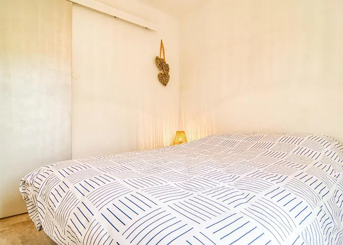 Le Clos Pecheur By Interhome 아파트