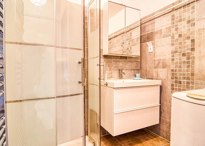 아파트 Le Clos Pecheur By Interhome *